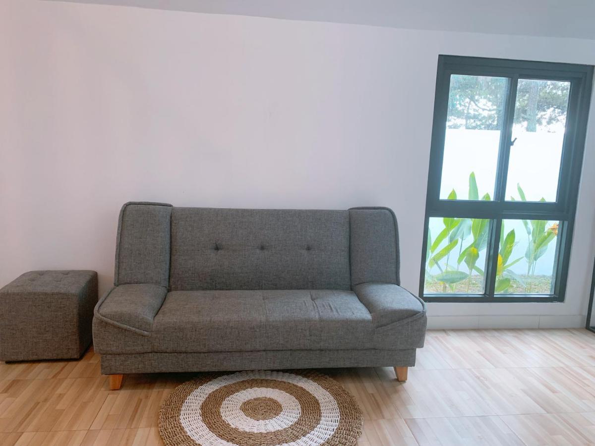 Casa De Gaudi Lembang Villa Ngoại thất bức ảnh